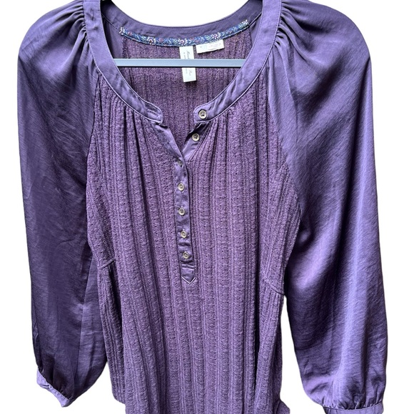 Anthropologie Meadow Rue Kersee Henley Top, EUC, plum, size M - Picture 2 of 6